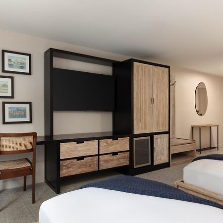 Hotel The Wave At Marblehead Exterior foto