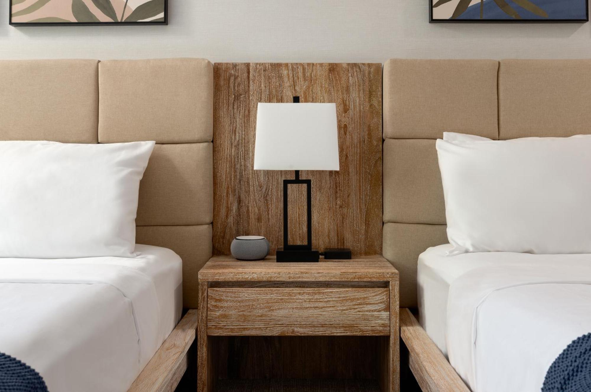 Hotel The Wave At Marblehead Exterior foto