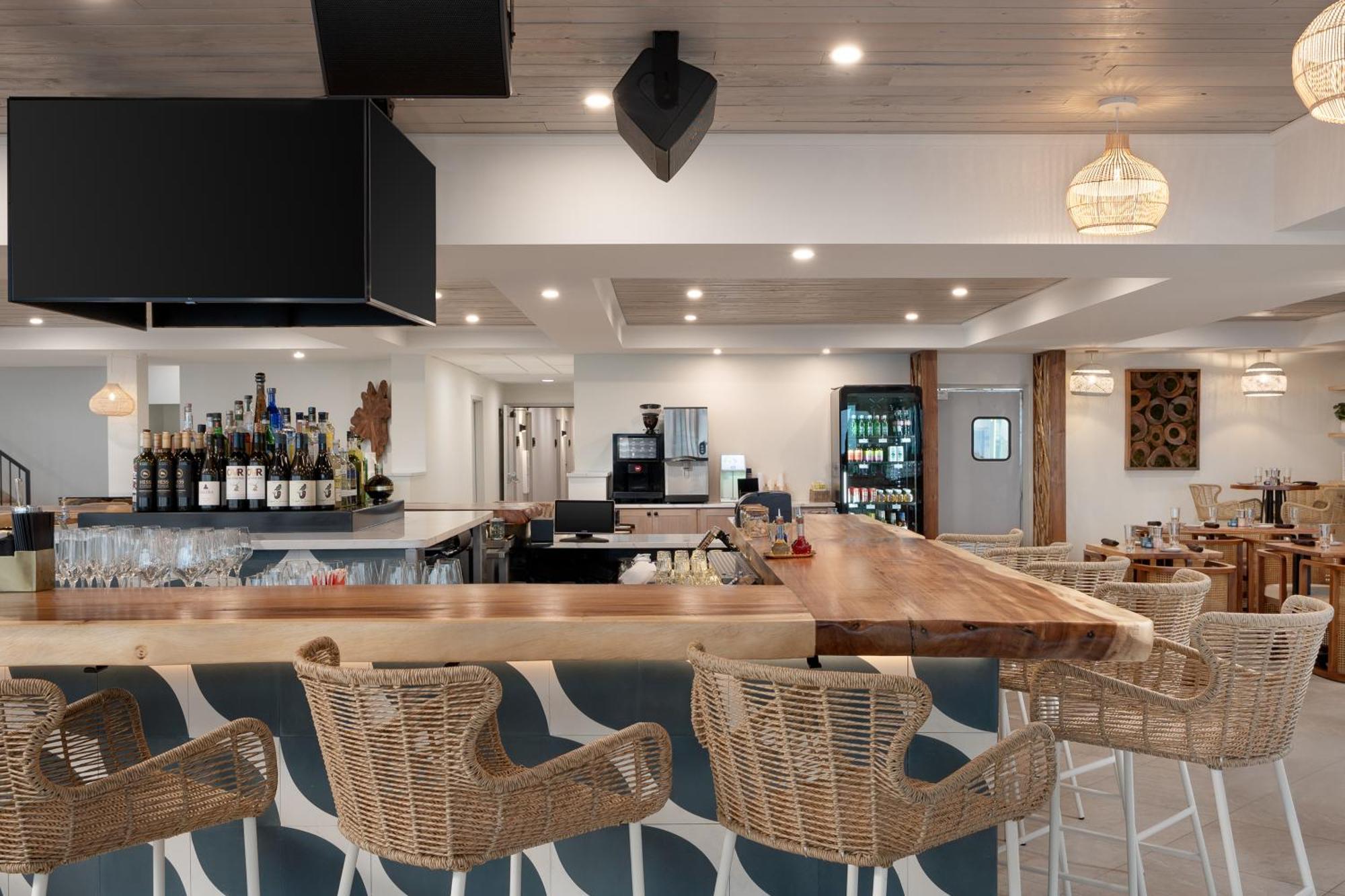 Hotel The Wave At Marblehead Exterior foto